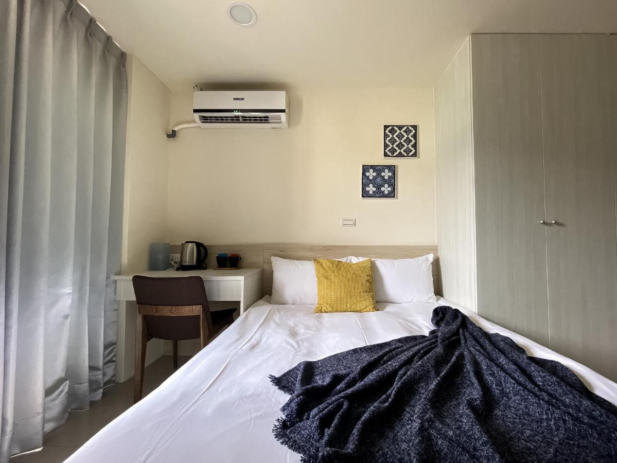 Sleeping Quilt Hotel Taichung Buitenkant foto