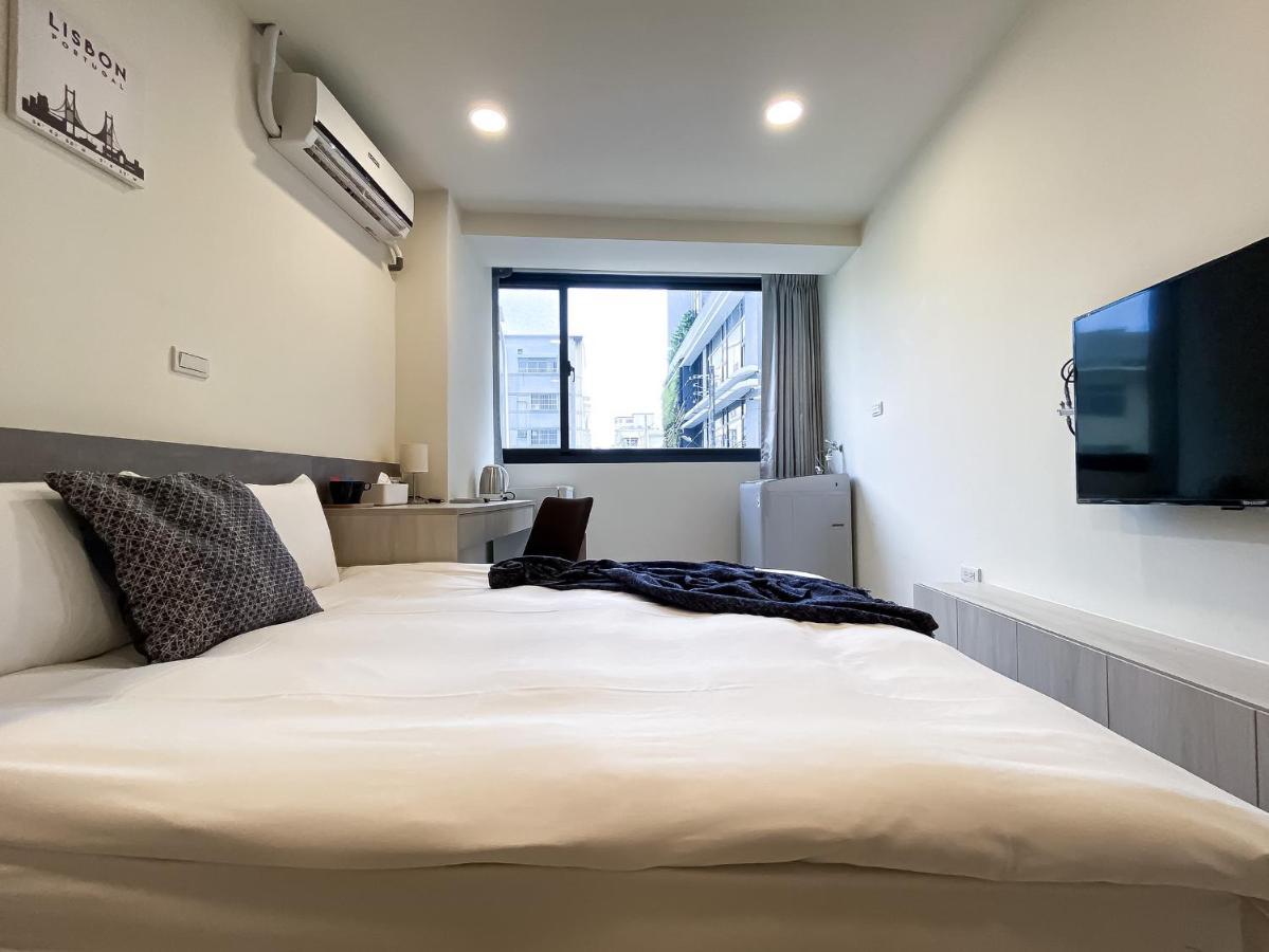 Sleeping Quilt Hotel Taichung Buitenkant foto