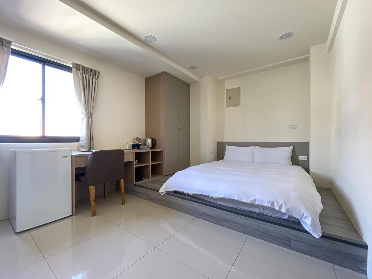 Sleeping Quilt Hotel Taichung Buitenkant foto