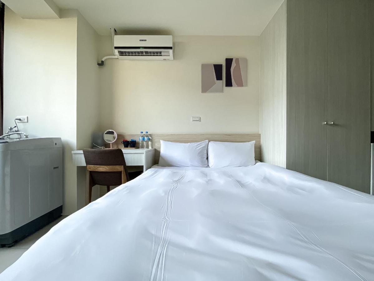 Sleeping Quilt Hotel Taichung Buitenkant foto