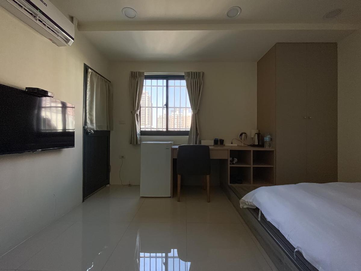 Sleeping Quilt Hotel Taichung Buitenkant foto