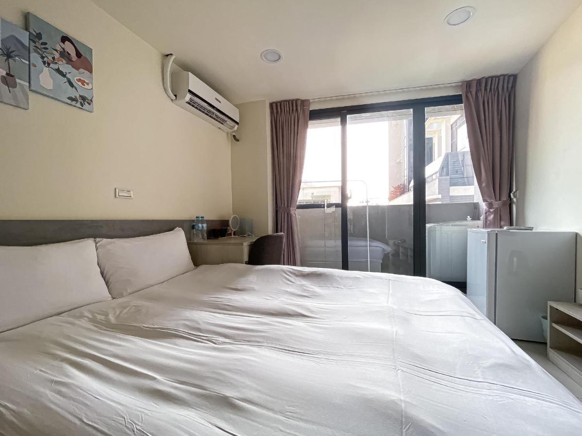 Sleeping Quilt Hotel Taichung Buitenkant foto