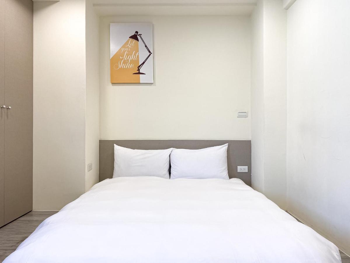 Sleeping Quilt Hotel Taichung Buitenkant foto