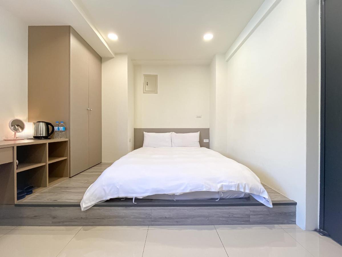 Sleeping Quilt Hotel Taichung Buitenkant foto